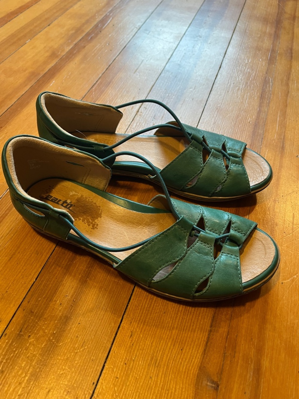 Earth Size 7 Green Leather Slingback Sandals